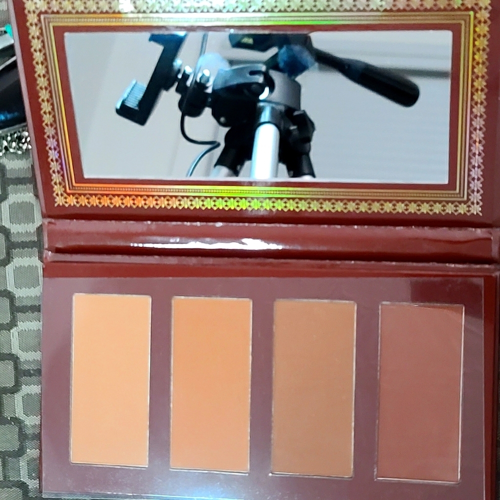 Ace Beute Bronzed in Paradise Pallet